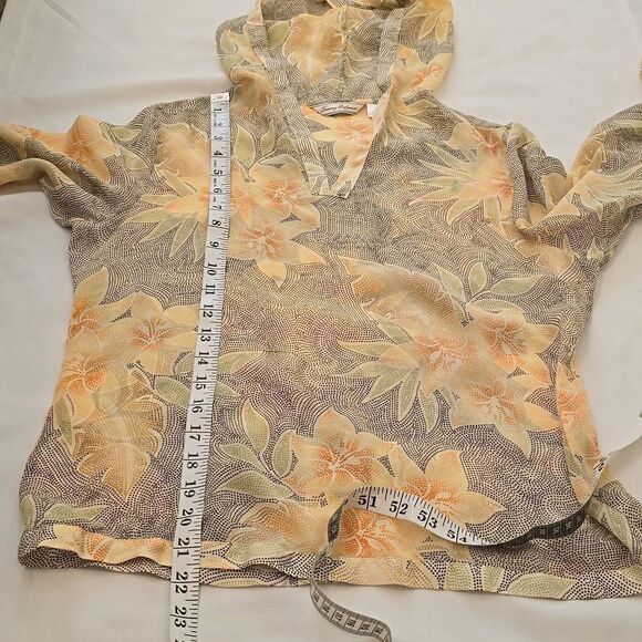 Vintage Tommy Bahama Sheer Crepe Silk Floral Hooded Blouse Size S Beachy - Picture 5 of 7